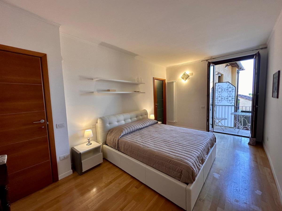 Sisters' Home - Appartamento Nel Centro Storico Con Terrazzo, Aria Condizionata E Vasca Da Bagno Siena Eksteriør billede
