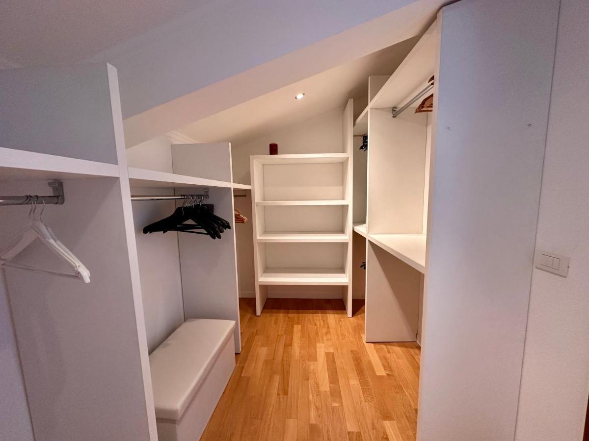 Sisters' Home - Appartamento Nel Centro Storico Con Terrazzo, Aria Condizionata E Vasca Da Bagno Siena Eksteriør billede